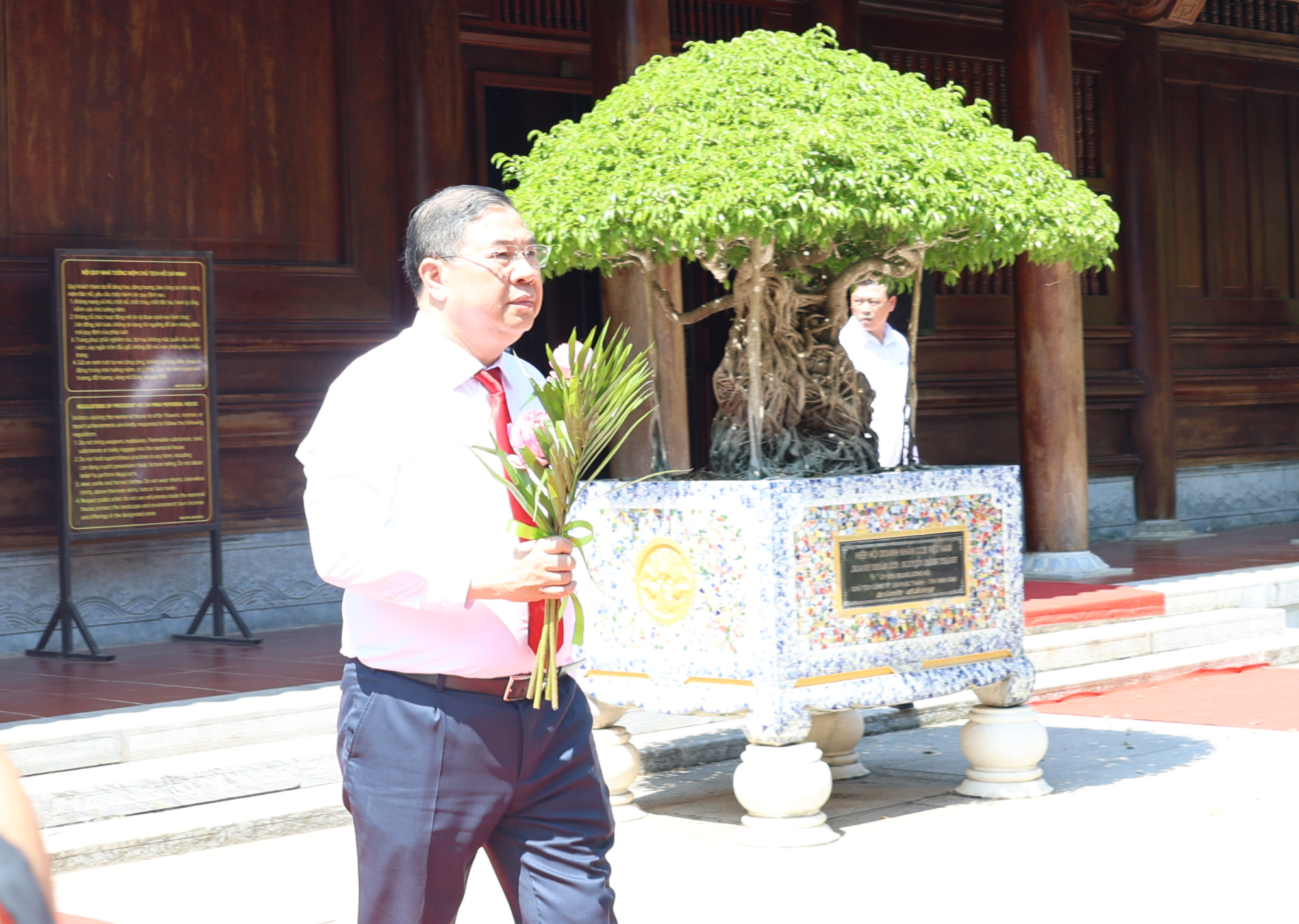 Anh-tin-bai